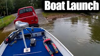 How to Launch a Boat by Yourself Beginner Tips From Realistic Fishing [upl. by Curtice]